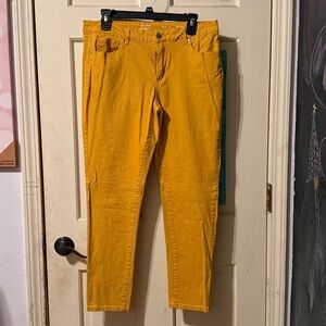 Crown & Ivy Vibrant Yellow Jeans